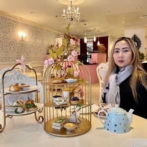 Meet your Posher, Helen